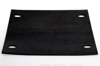 China Micropore Custom Molded Rubber Parts Pad, das in Eisenbahn, U-Bahn, Leichtbahn eingesetzt wird fournisseur